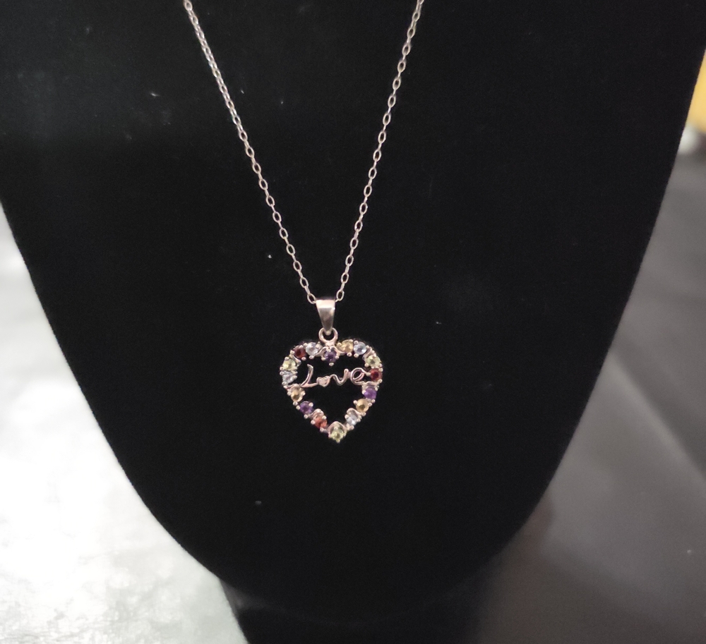 Multicolor Heart Pendant Necklace - Women Jewelry